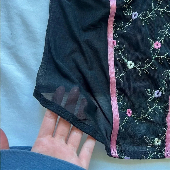 Y2K Secret Treasures Floral Mesh Bustier Cropped Tank Top - Picture 4 of 7